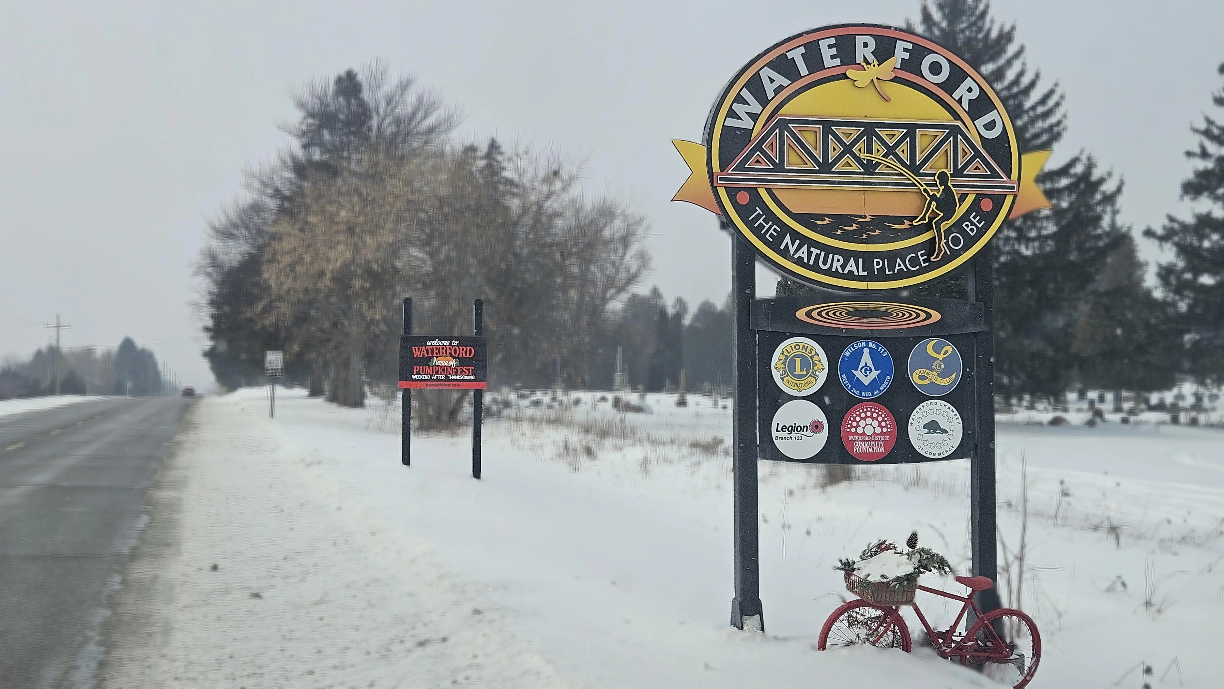 Waterford signs - Norfolk County